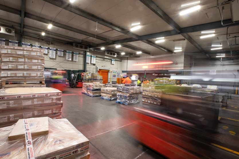 Hall's | Night Shift Store Person / Reach Driver
